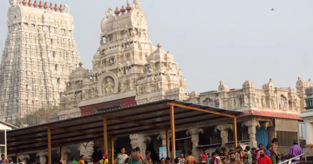 Tiruchendur Murugan Temple Timings, Darshan, Ticket Price & Online Booking Guide 2026 